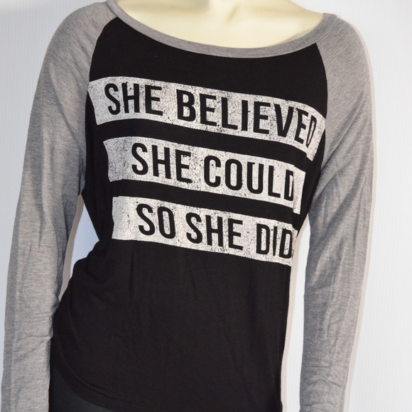 Triumph Tops - Triumph She believed she could so she did sz M top